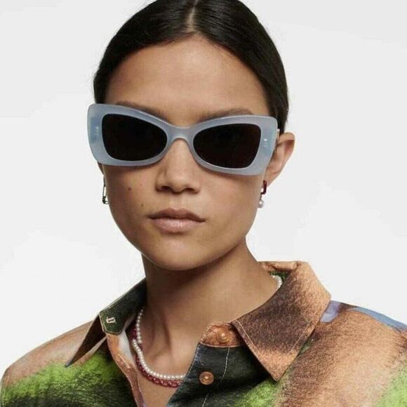 NEW Celine CL40236I 84A CELINE 3 DOTS Blue Grey Women Sunglasses - Picture 1 of 13